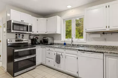 34 Crestview Terrace, Stratham, NH 03885 - Photo 8