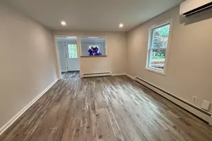 158 E Main St, Hampstead, NH 03826 - Photo 12