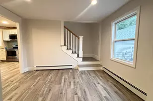 158 E Main St, Hampstead, NH 03826 - Photo 12
