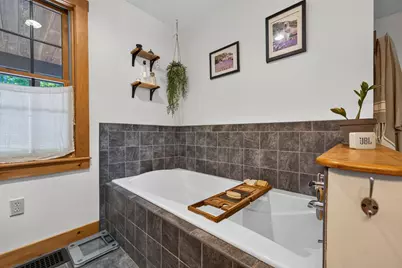 379 E Washington Road, Hillsboro, NH 03244 - Photo 26