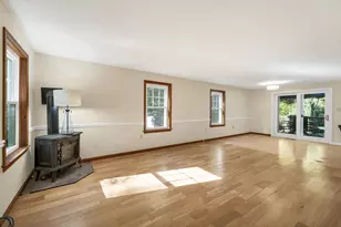13 Durell Dr, Newmarket, NH 03857 - Photo 8