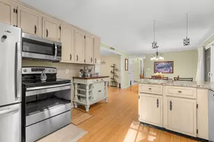 34 Forest Brook Dr, Barrington, NH 03825 - Photo 12