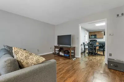 32 Golfview Drive, Manchester, NH 03102 - Photo 10