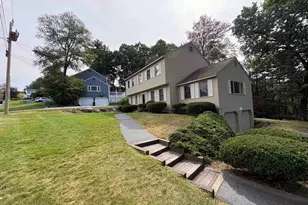 15 Topaz Dr, Nashua, NH 03062 - Photo 2