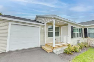 18-B Wildflower Ln, Plymouth, NH 03264 - Photo 1