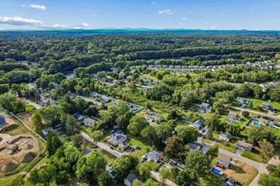 5 Merrimack Street, Hudson, NH 03051 - Photo 28