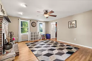 26 Holts Point Rd, Hampstead, NH 03841 - Photo 16