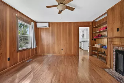 27 W Adelaide Avenue, Nashua, NH 03064 - Photo 22