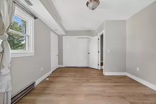 27 W Adelaide Ave, Nashua, NH 03064 - Photo 30