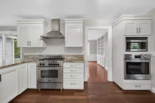 27 W Adelaide Ave, Nashua, NH 03064 - Photo 8