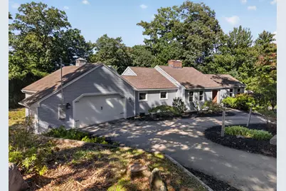 27 W Adelaide Avenue, Nashua, NH 03064 - Photo 1