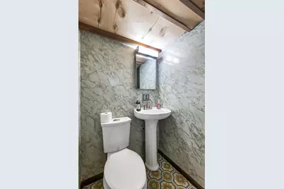 19 Suzanne Drive, Portsmouth, NH 03801 - Photo 28