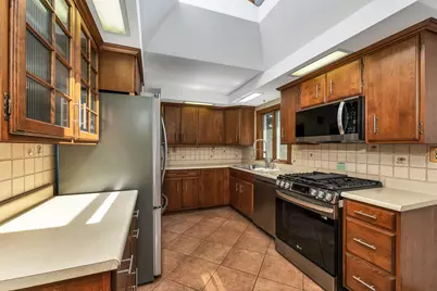 19 Suzanne Drive, Portsmouth, NH 03801 - Photo 6