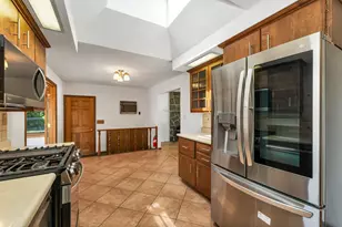 19 Suzanne Dr, Portsmouth, NH 03801 - Photo 10