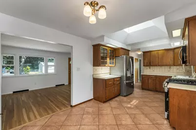 19 Suzanne Drive, Portsmouth, NH 03801 - Photo 12
