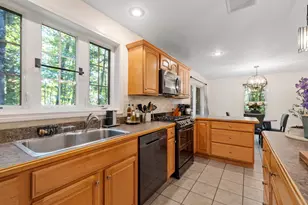 24 Wilson Rd, Londonderry, NH 03053 - Photo 20