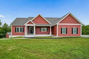 431 Grady Ln, Pembroke, NH 03275 - Photo 1