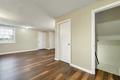 316 Elmwood Drive, Hudson, NH 03051 - Photo 8