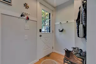 35 Woodbury Ave, Portsmouth, NH 03801 - Photo 16