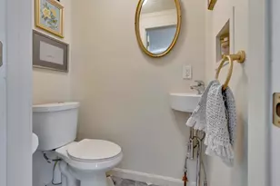 35 Woodbury Ave, Portsmouth, NH 03801 - Photo 26