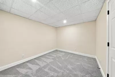 102 Elmwood Drive, Hudson, NH 03051 - Photo 30