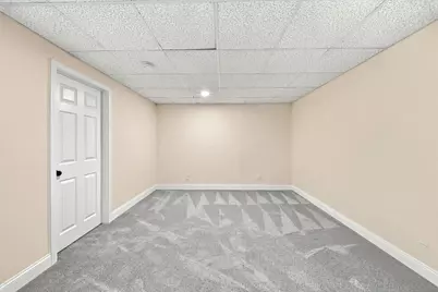 102 Elmwood Drive, Hudson, NH 03051 - Photo 26