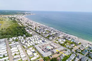 68 Kings Hwy, Hampton, NH 03842 - Photo 2
