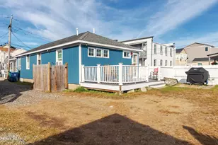 15 Perkins Ave, Hampton, NH 03842 - Photo 4