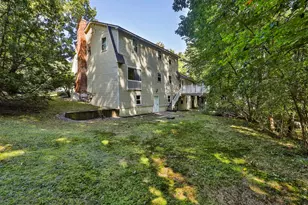 16 Blueberry Ln, Nashua, NH 03062 - Photo 4
