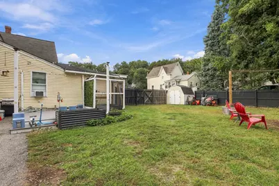 441 Bartlett Street, Manchester, NH 03102 - Photo 30