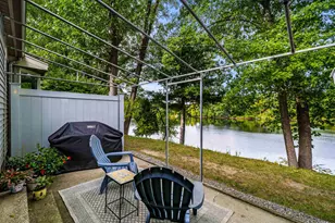 35 Walden Pond Dr, Nashua, NH 03064 - Photo 14