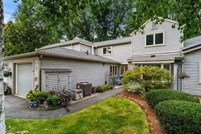 35 Walden Pond Drive, Nashua, NH 03064 - Photo 2