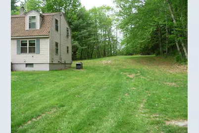 76 Dearborn Road, Epping, NH 03042 - Photo 4