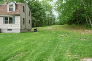 76 Dearborn Rd, Epping, NH 03042 - Photo 4