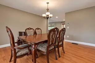 95 Hooksett Rd, Auburn, NH 03032 - Photo 18