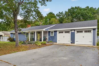 39 N Reading Street, Hooksett, NH 03106 - Photo 1
