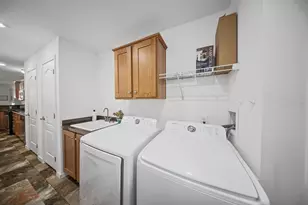 2 Hawthorne Ln, Nashua, NH 03062 - Photo 26