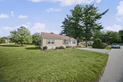 2 Hawthorne Lane, Nashua, NH 03062 - Photo 2