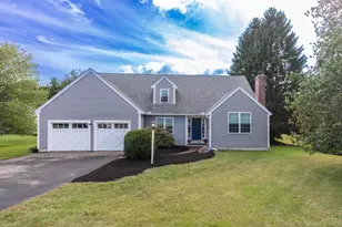 2 Barnes Dr, Stratham, NH 03885 - Photo 1