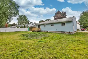 239 Brennan St, Manchester, NH 03109 - Photo 4