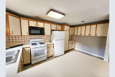24 Andover Down, Nashua, NH 03063 - Photo 6