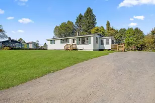 33 Couture St, Colebrook, NH 03576 - Photo 1