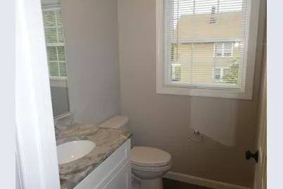 152 Oakdale Avenue, Manchester, NH 03103 - Photo 14