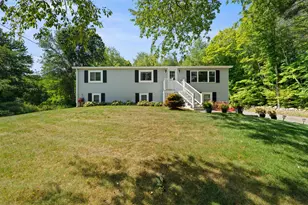 80 Hunt Rd, Danville, NH 03819 - Photo 8