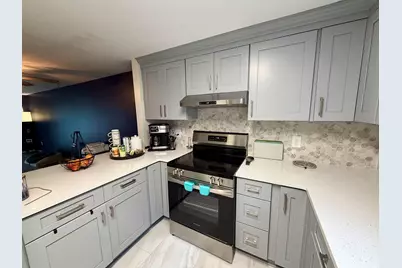 23 Essex Green Court, Merrimack, NH 03054 - Photo 6