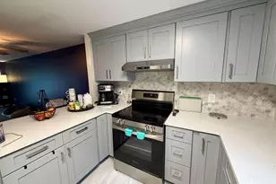 23 Essex Green Ct, Merrimack, NH 03054 - Photo 6