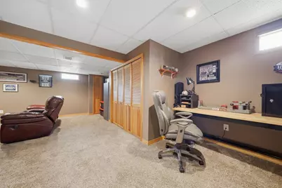 94 Stonington Drive, Manchester, NH 03109 - Photo 32