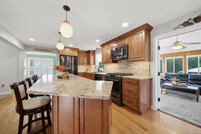 94 Stonington Drive, Manchester, NH 03109 - Photo 14