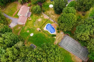 23 Brook Dr, Hudson, NH 03051 - Photo 2