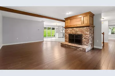 23 Brook Drive, Hudson, NH 03051 - Photo 12